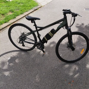 En smidig elcykel  - Nu säljer jag min elscotter som jag har gjort själv hastighet är 30 Räckvidd 40. Kommer utan laddare. Prisen kan diskuteras 