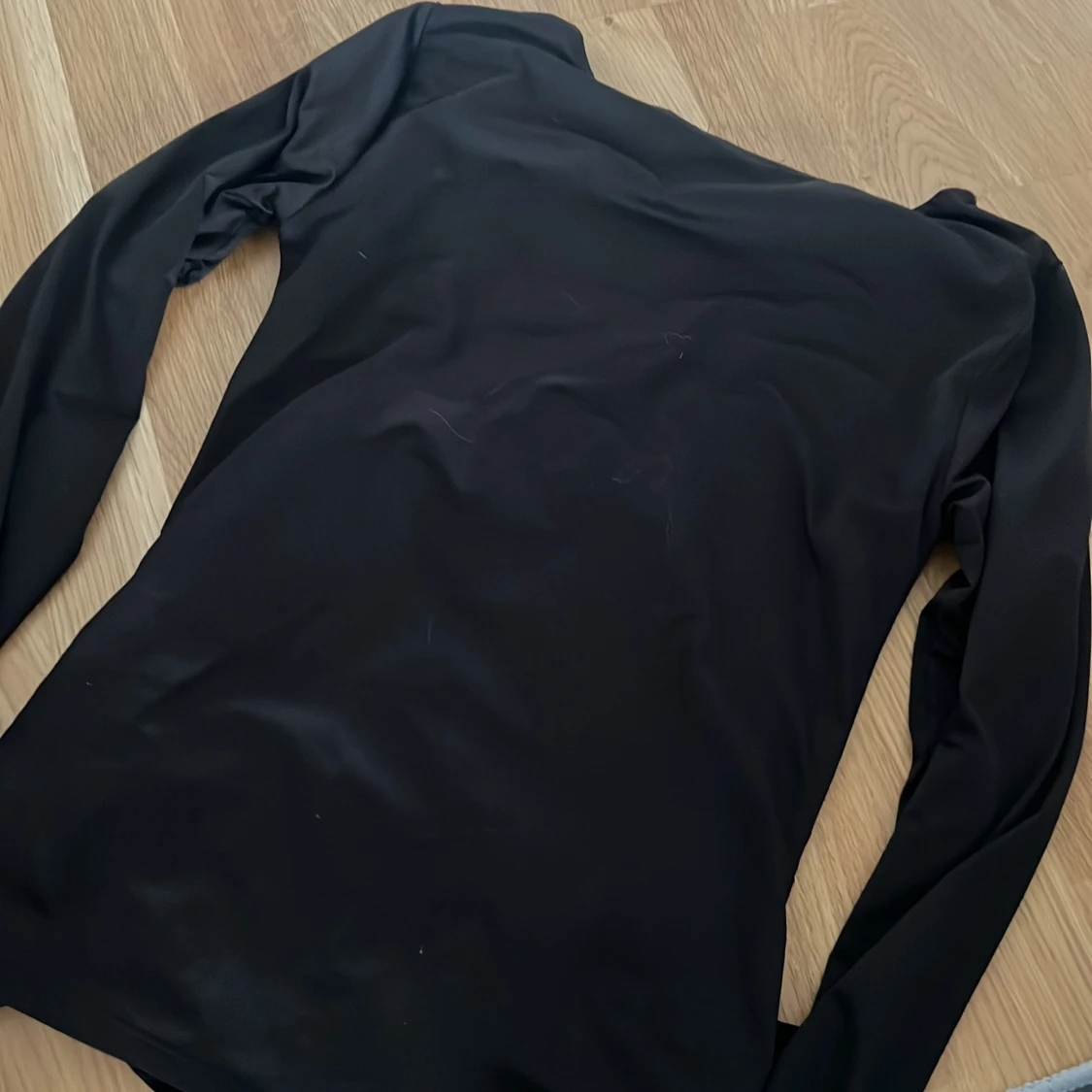 Svart långärmad topp från New Yorker  - 1