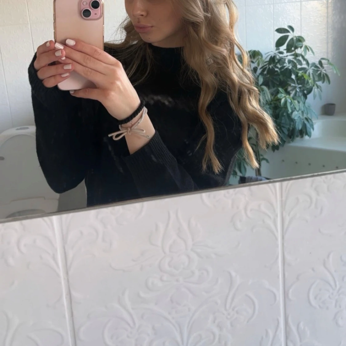 Svart stickad tröja från H&M