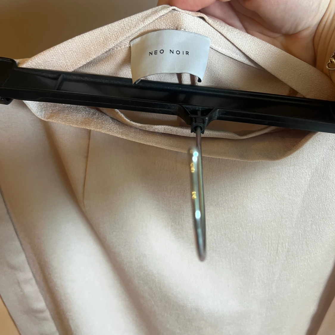 Beige omlottkjol med volang Neo Noir - 3