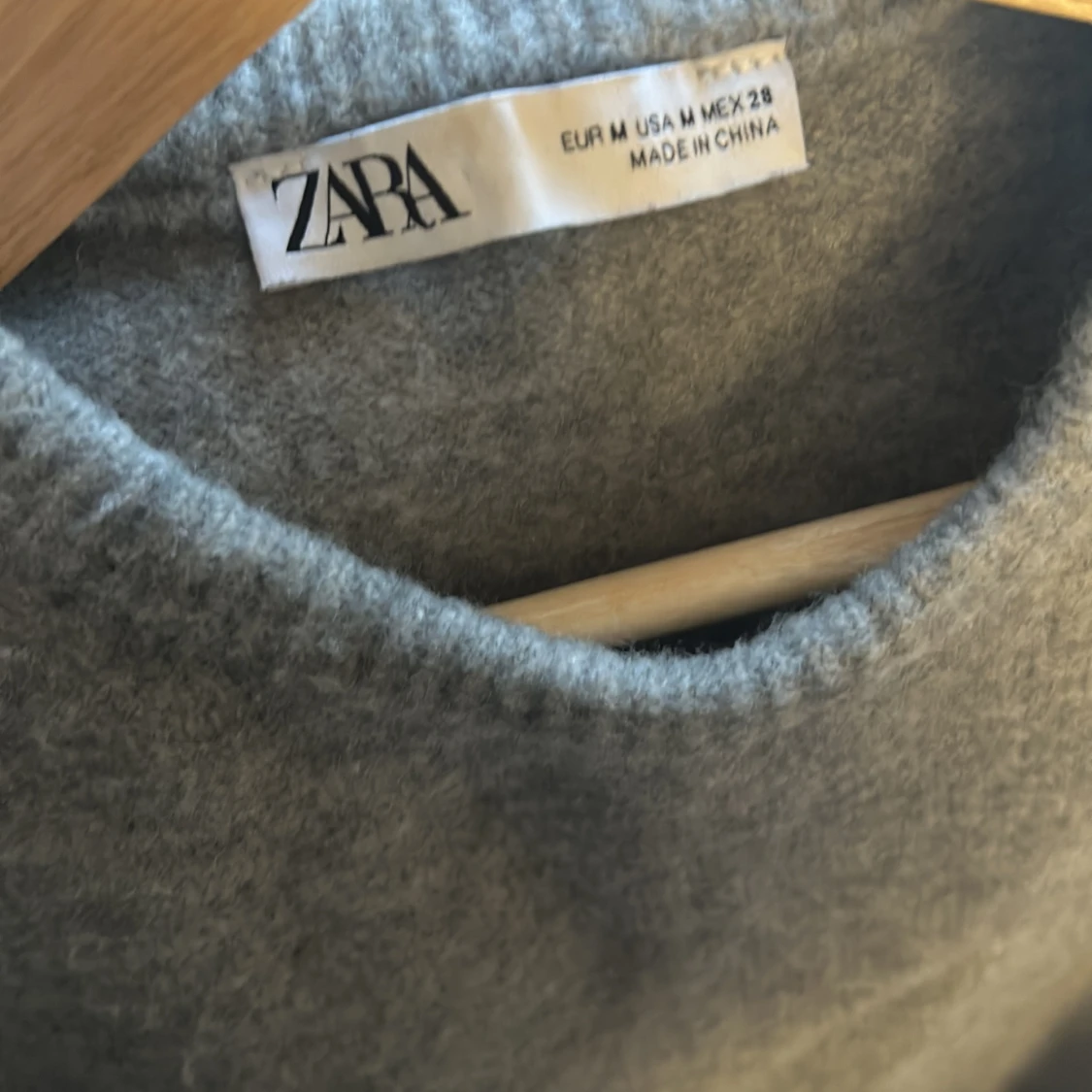 Grå stickad kortärmad tröja Zara - 2