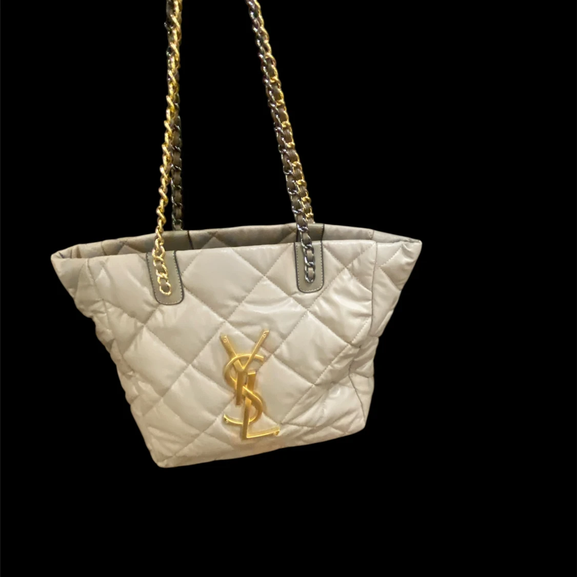 Beige quiltad  axelväska i skinn - 1