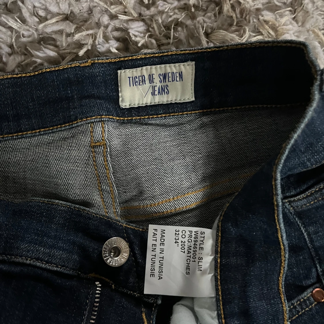 Mörkblå jeans från Tiger of Sweden - 1