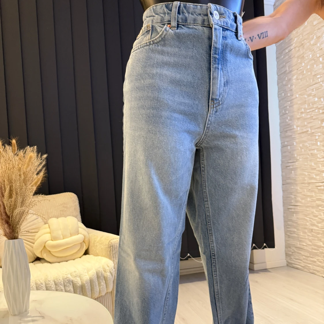 Blå högmidjade jeans - 1