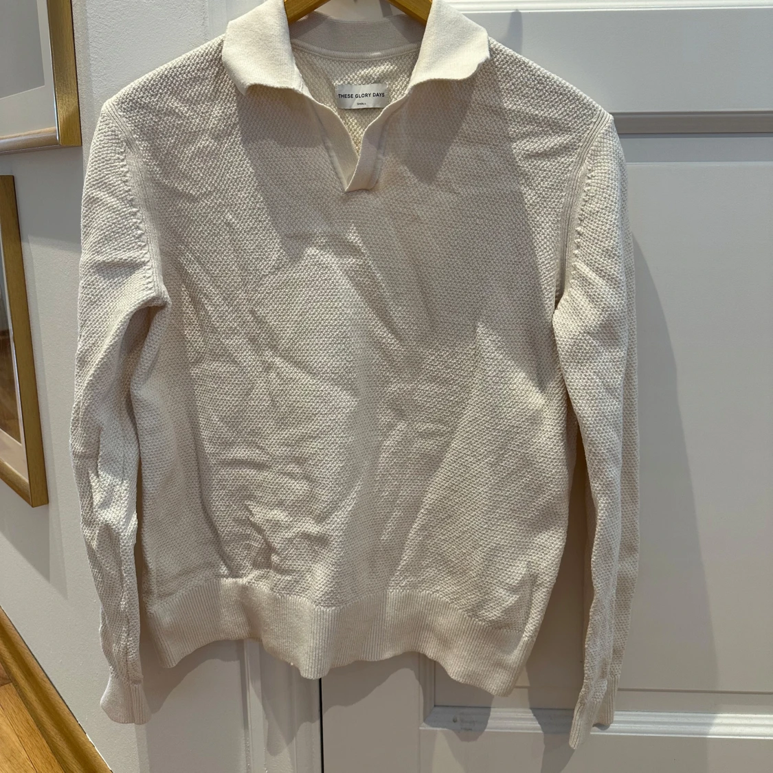 Vit pikétröja från These Glory Days - 2