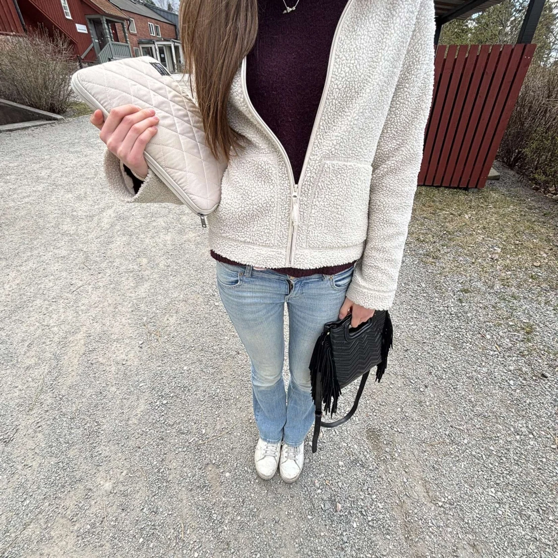 Vit teddyjacka med dragkedja