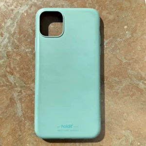 Grönt skal till iPhone 11 Pro Max från Holdit - Väldigt sparsamt använt 