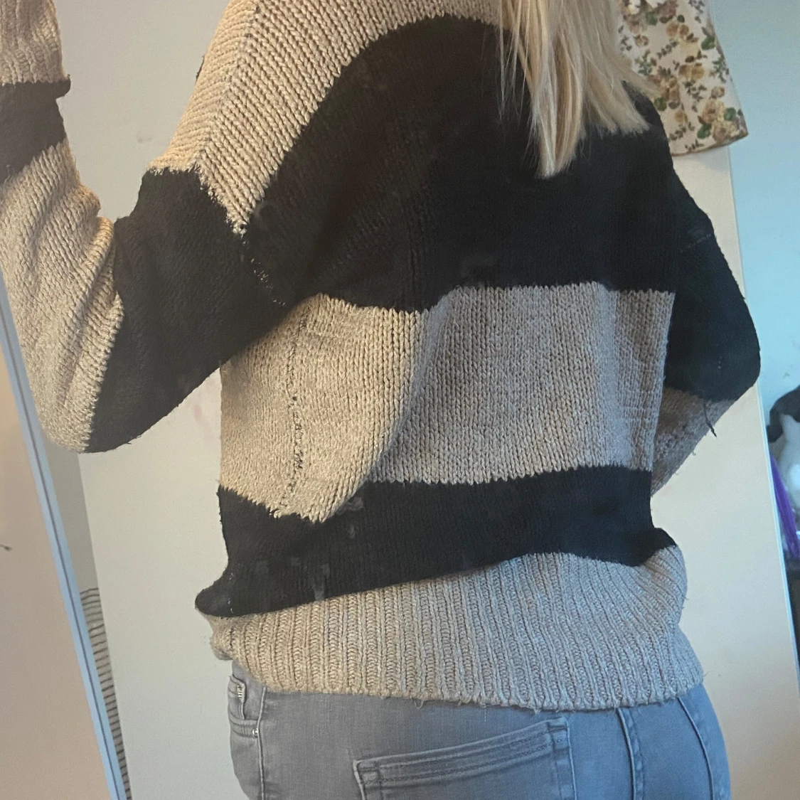 Randig stickad tröja - 1