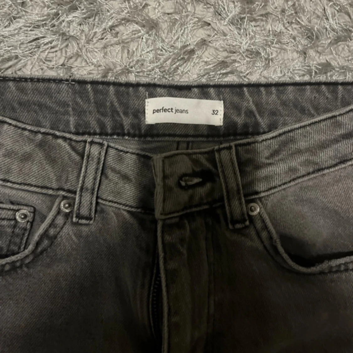 Grå jeans från Perfect Jeans - 2