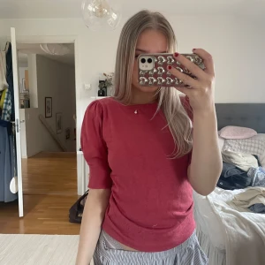 Rosa topp med puffärmar - Jättesöt topp med puffärmar💗