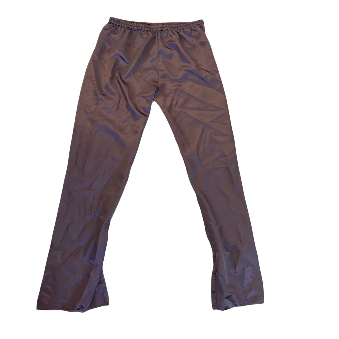 Lila satinpyjamas med spetsdetaljer - 2