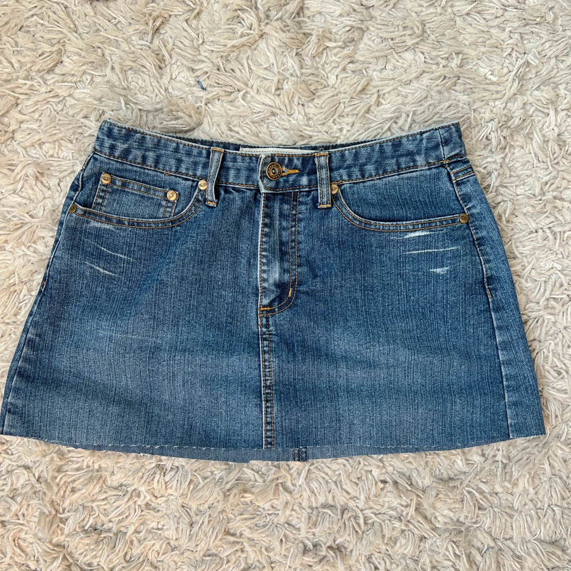 Lågmidjad jeanskjol  - 1