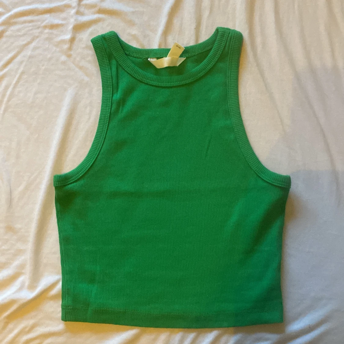 Grön ribbad linnetopp från H&M