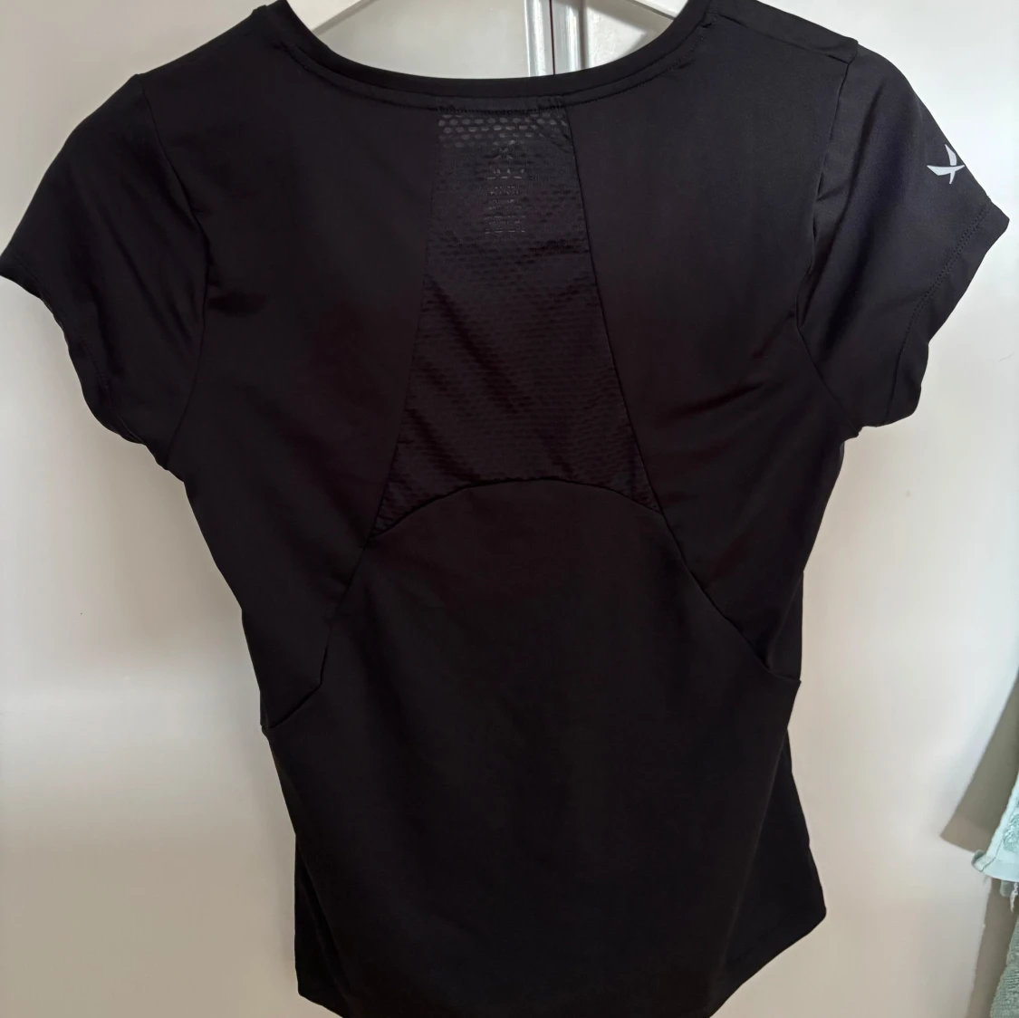 Svart tränings t-shirt - 1