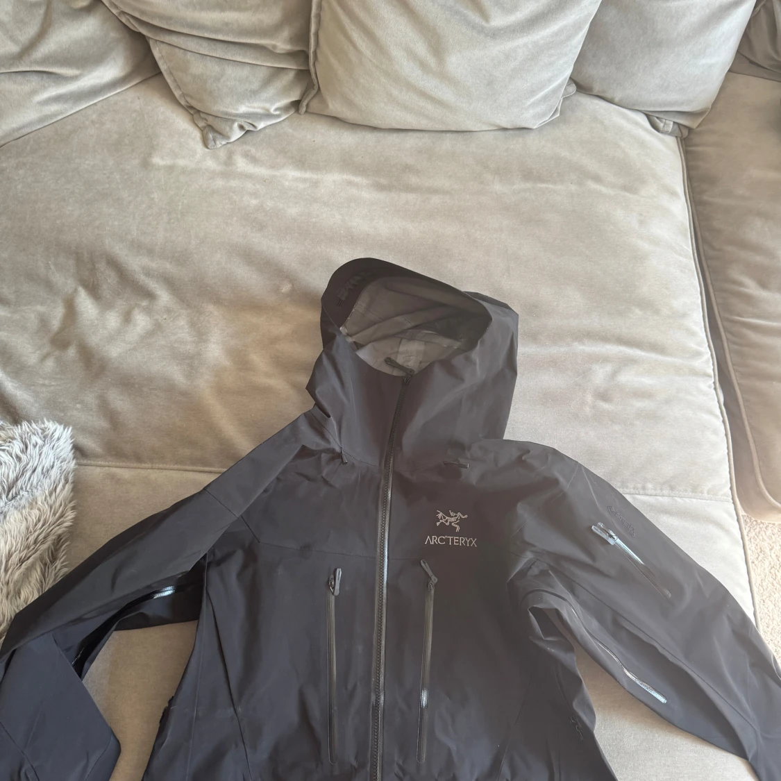 Svart vindjacka  Arc'teryx alpha sv M - 1
