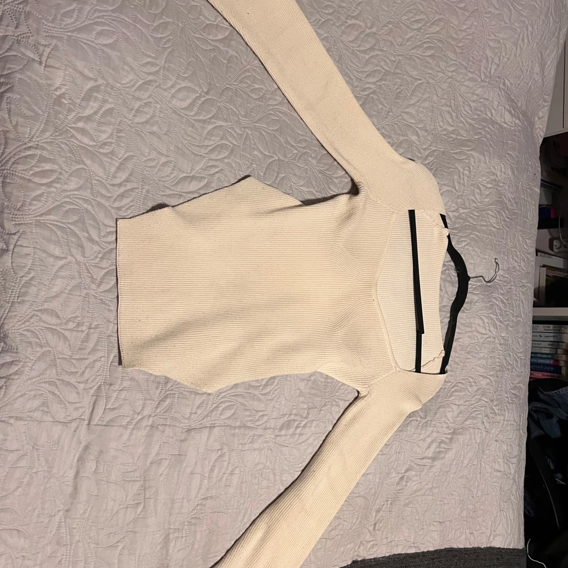 Beige ribbad långärmad tröja