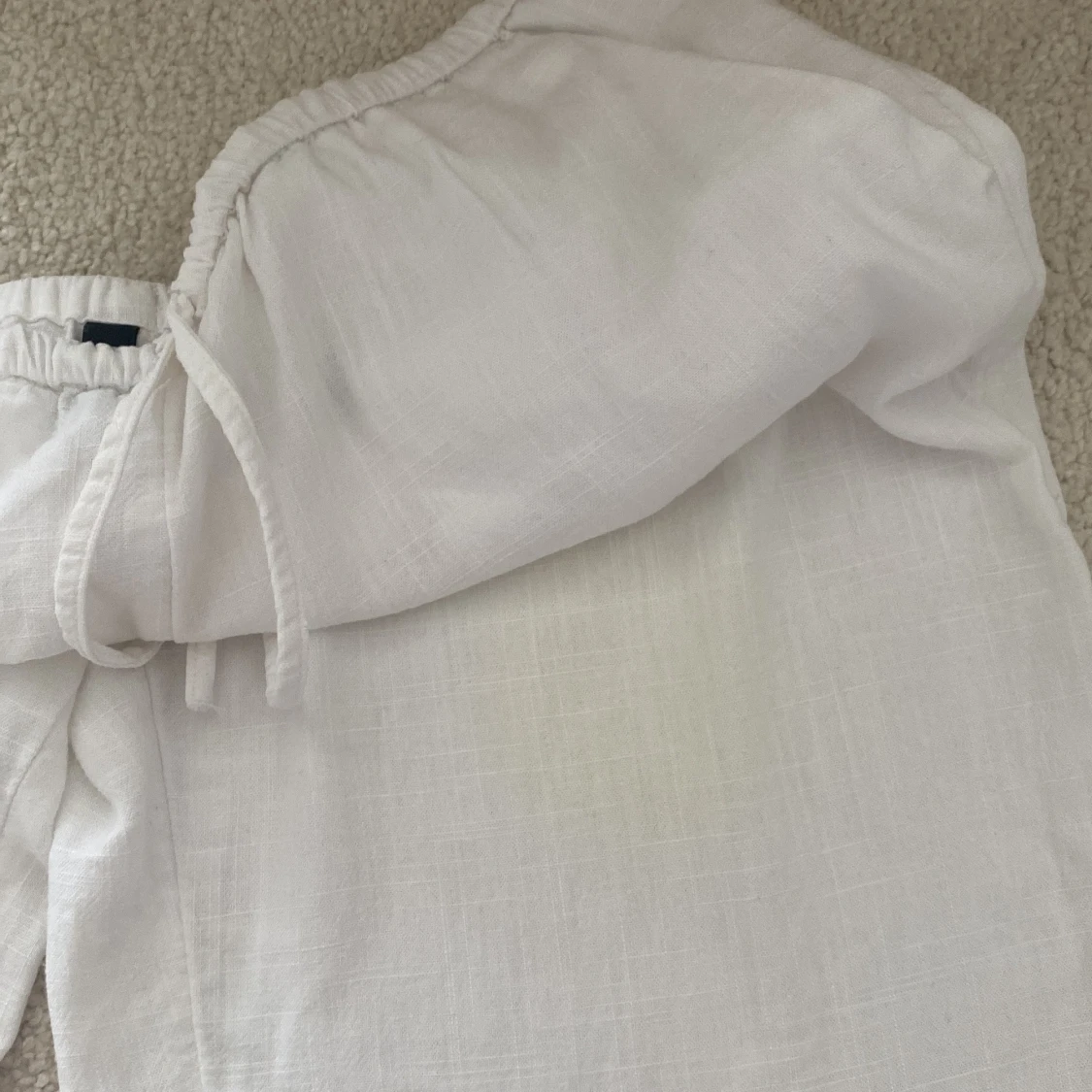 Vita linnebyxor från H&M Divided - 3