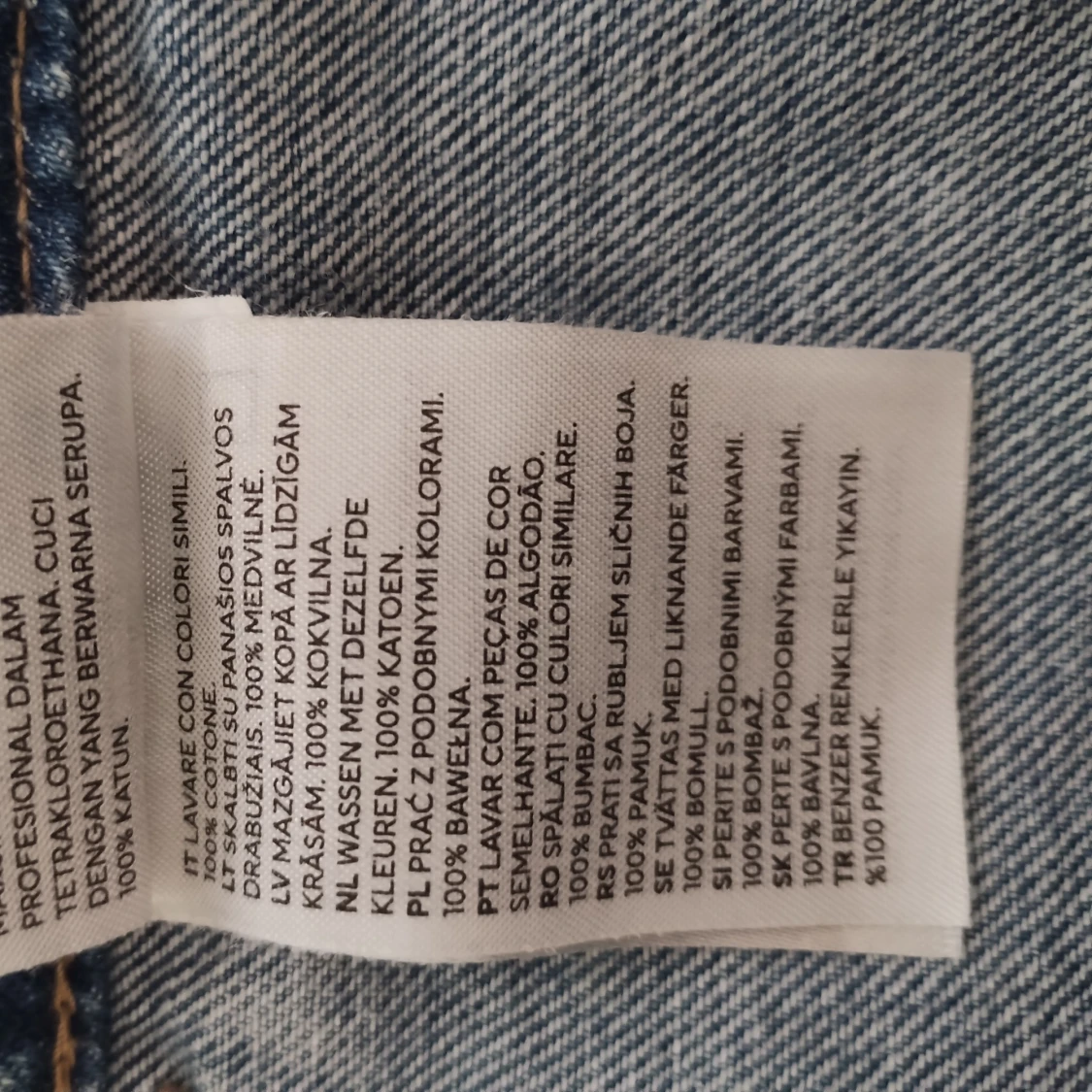 Blå jeansshorts med fickor från H&M - 4