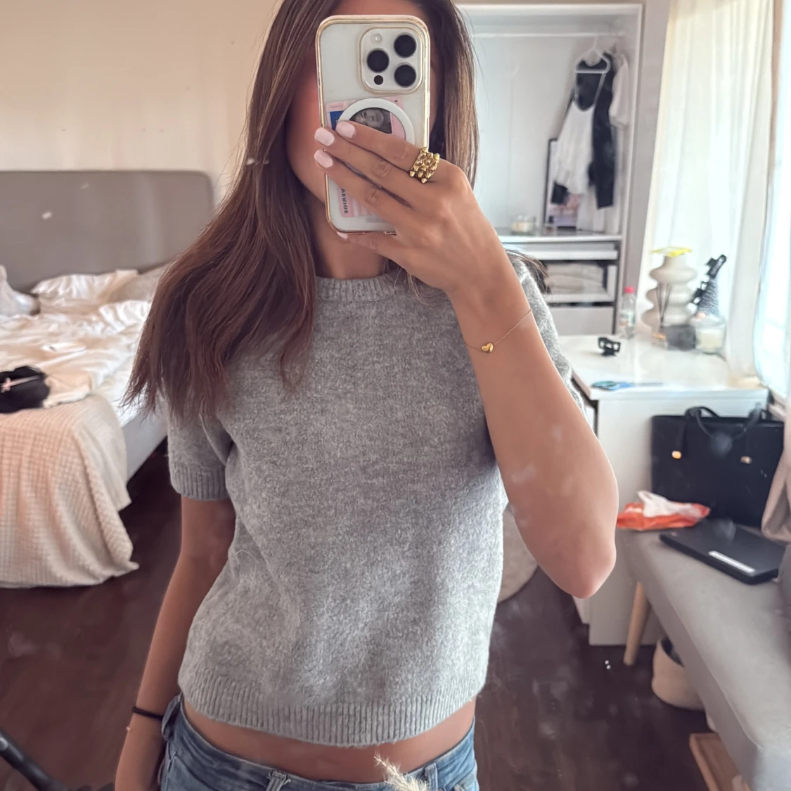 Grå stickad kortärmad tröja från Zara