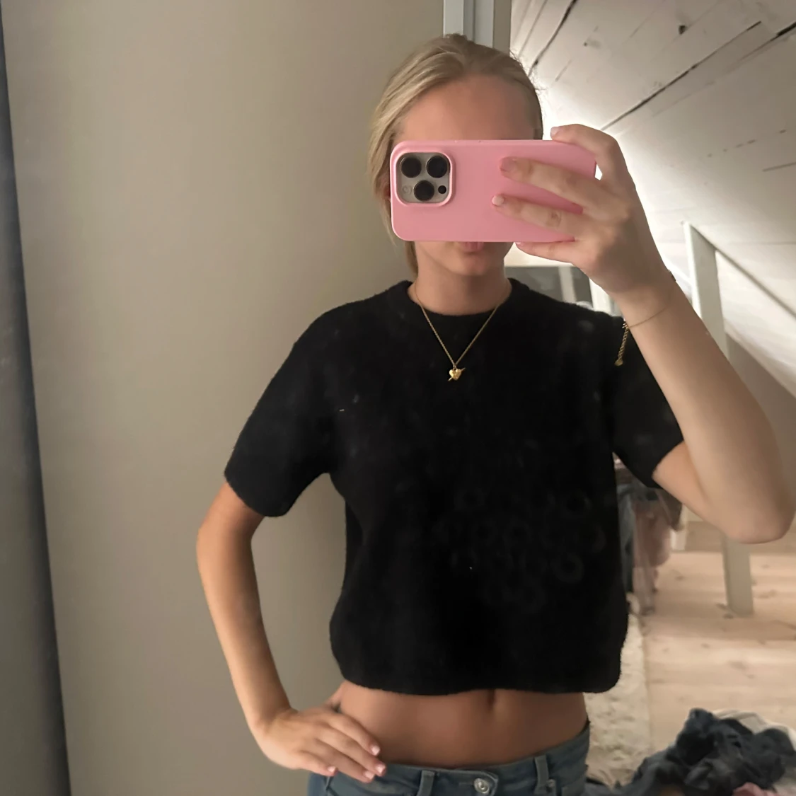 Svart croppad stickad tröja - 1