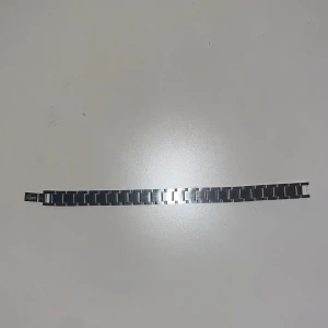 Lacoste armband  - Stilrent armband i silverfärgad metall från Lacoste. 20 cm lång. Ny inget täcken på användning. Pris kan diskuteras.