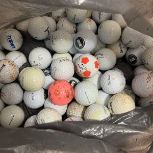 Golfbollar -  golfbollar dom flesta är titliest från 1-5 men det finns och andra bollar som ni ser.