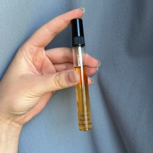 Lattafa Khamrah EDP - 10 ml. Ca 9-8 ml kvar. 