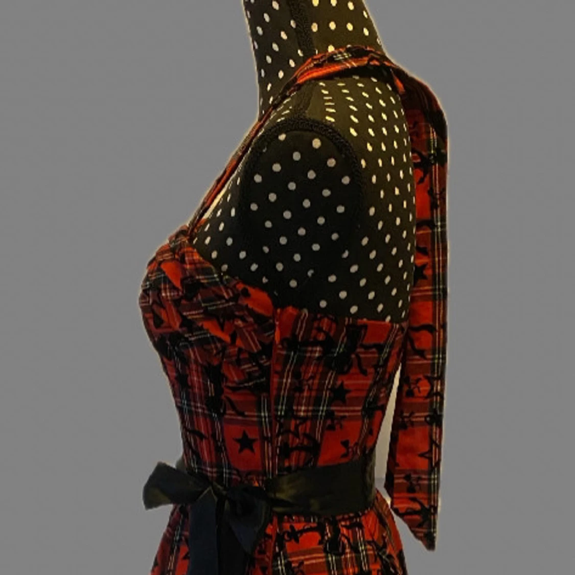 Röd och svart rutig klänning med midje-rosett - 4