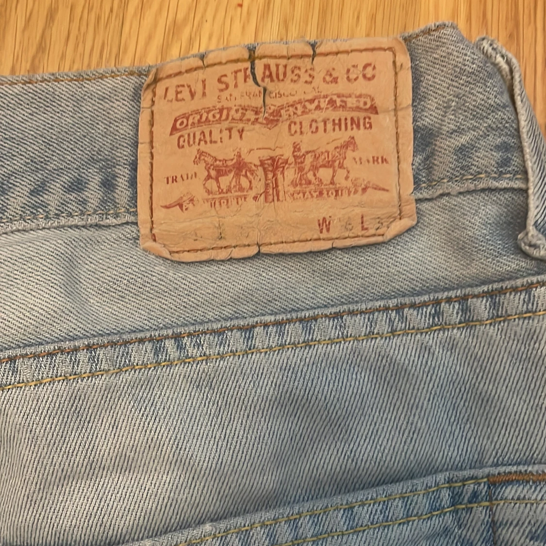 Ljusblå Levi's jeans 501 - 2