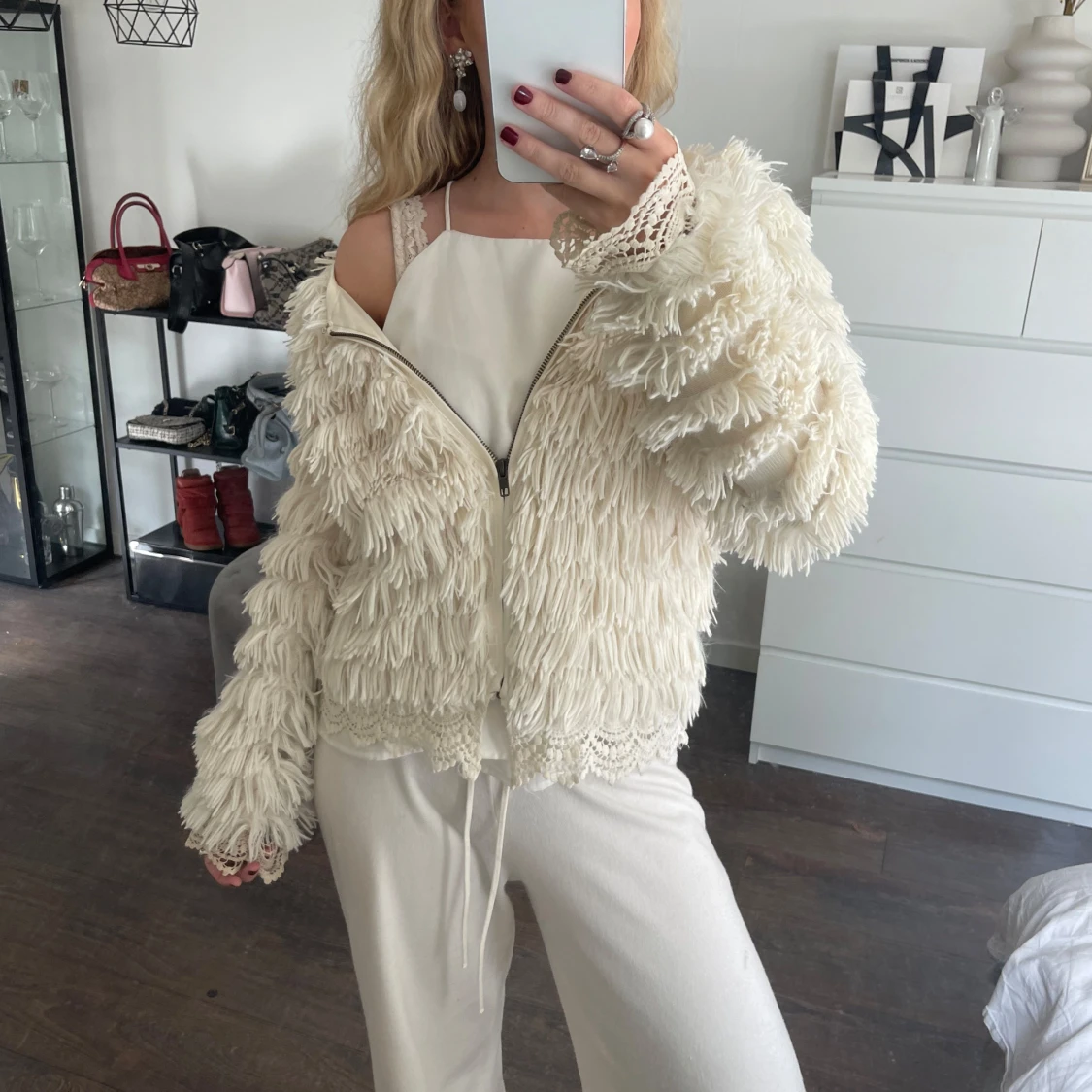 krämvit teddykofta  - 1