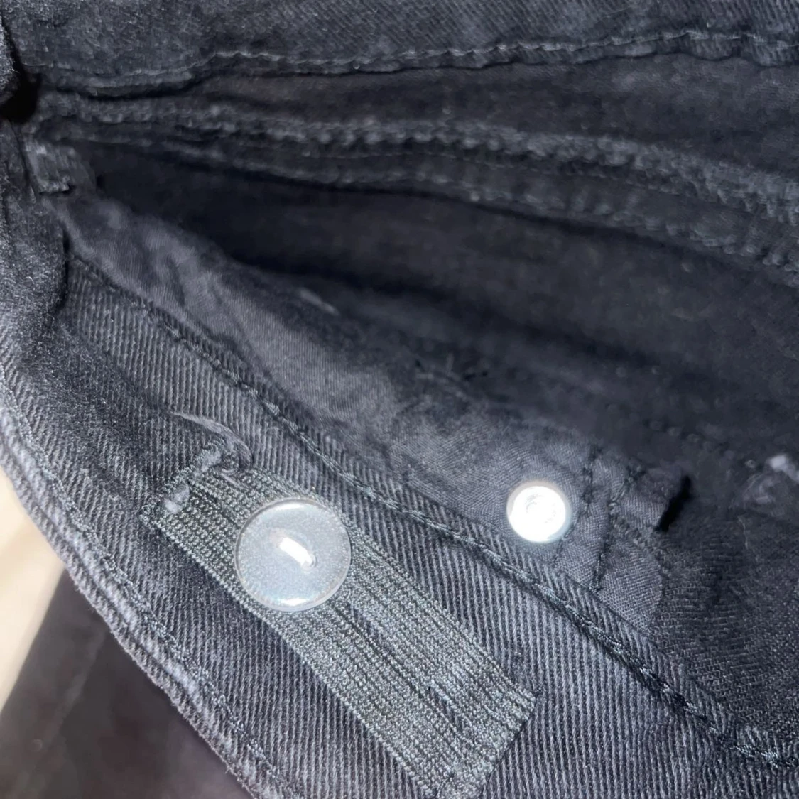 Svarta lågmidjade bootcut jeans  - 3