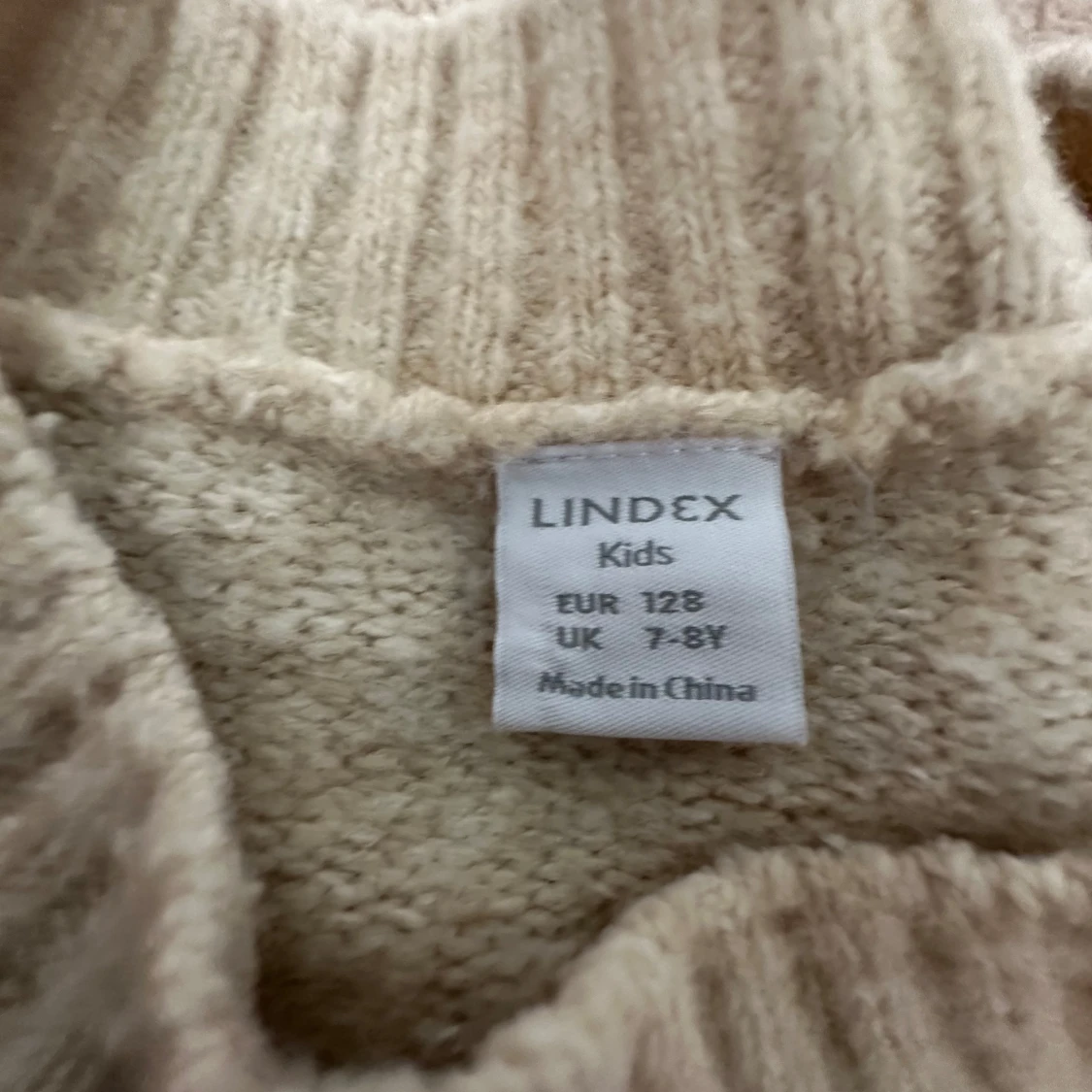 Beige stickad tröja från Lindex - 2