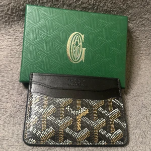 Svart goyard plånbok, goyard wallet  - Svart goyard plånbok | goyard box följer med | skriv vid frågor!