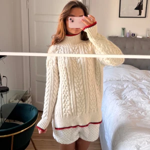 Stickad tröja!  - Så fin kabelstickad tröja perfekt till hösten!