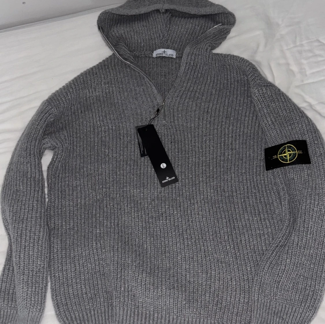 Stickad stone island 