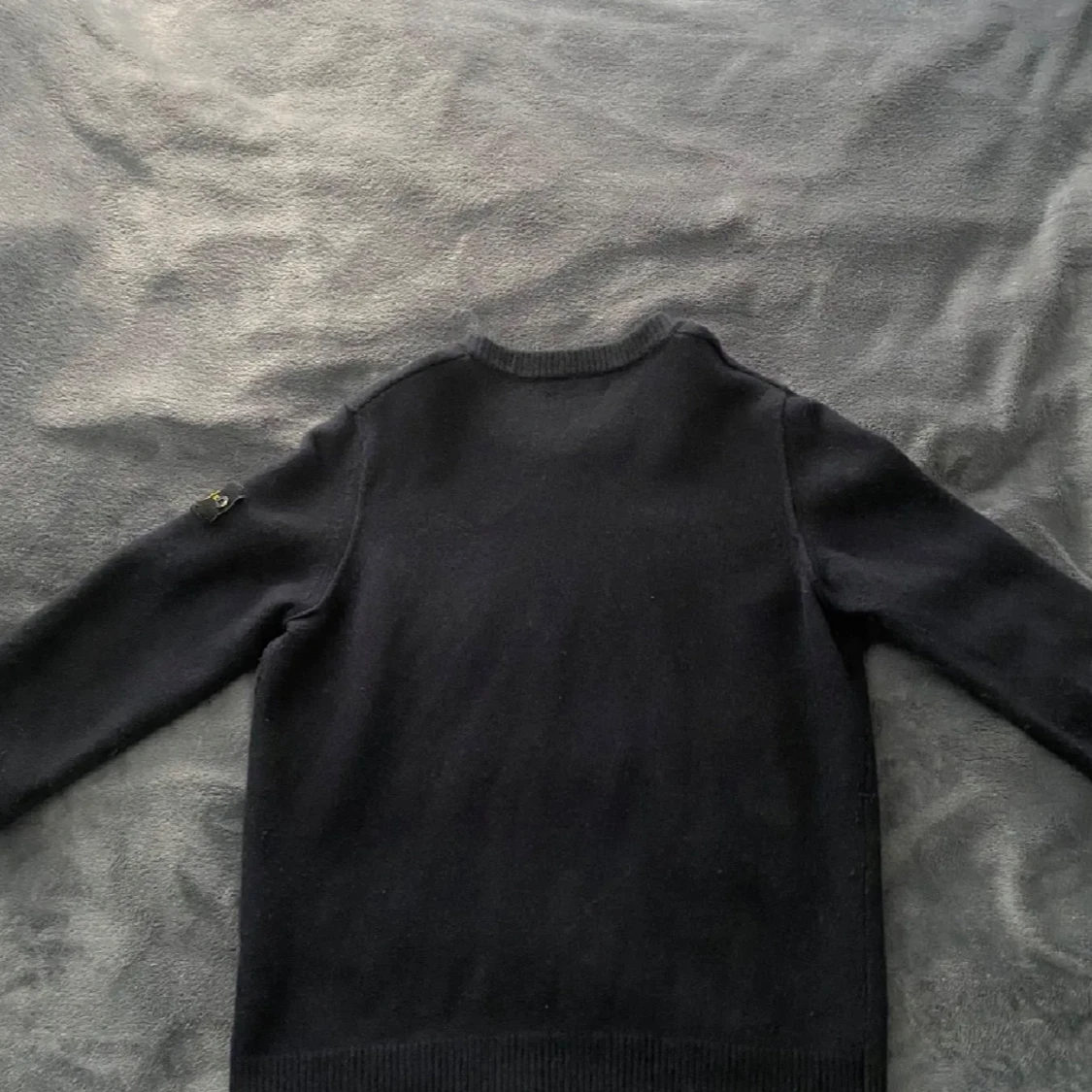 Mörkblå ulltröja från Stone Island - 1