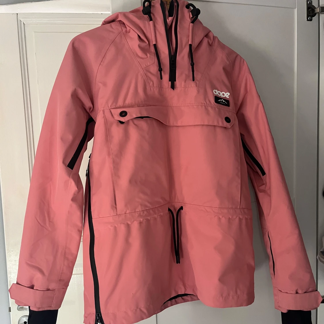 Rosa jacka från Dope