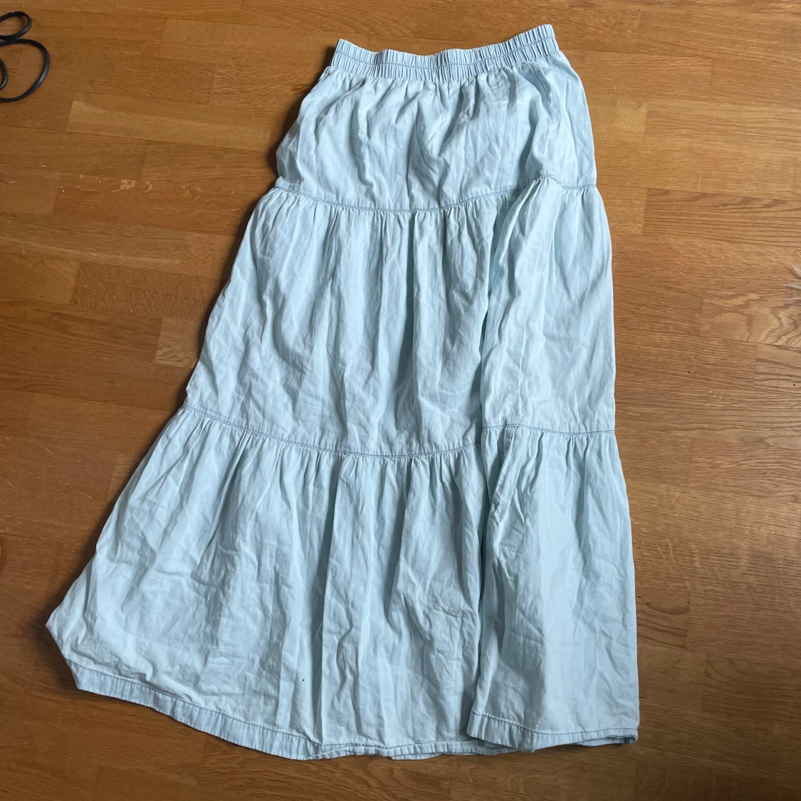 Ljusblå långkjol från Stradivarius