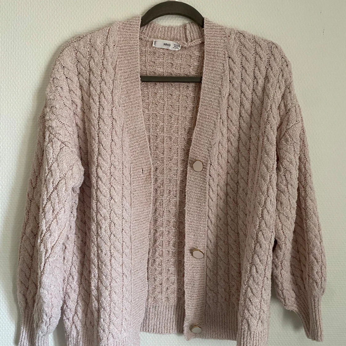 Ljusrosa  stickad kofta från MNG