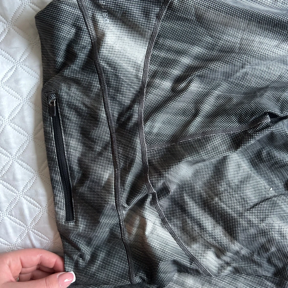 Grå träningsleggings från Nike - 2