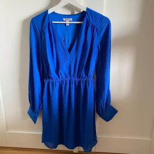 Klänning - Super fin sommarklänning som aldrig är använd