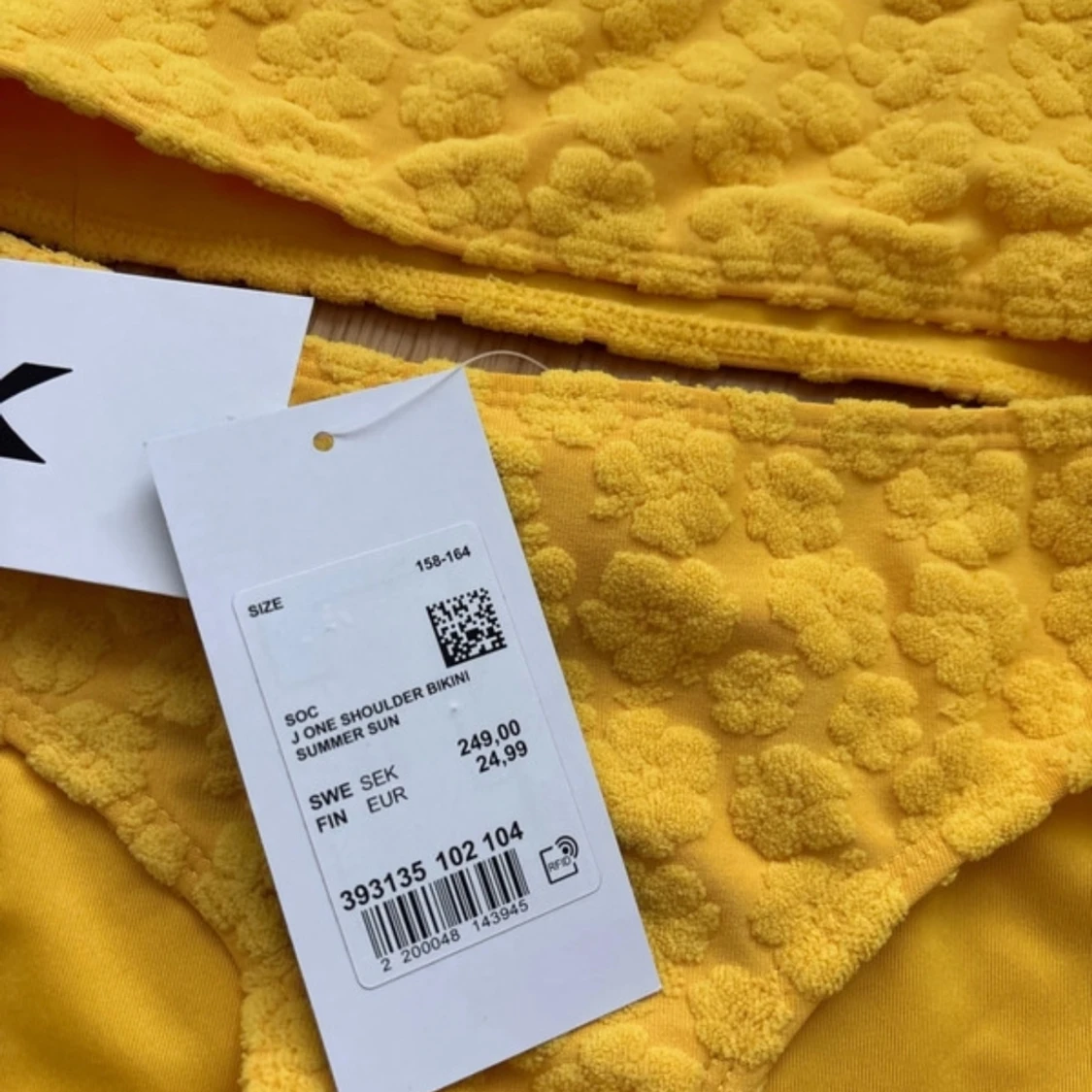 Gul bikini med blommönster från SOC - 1