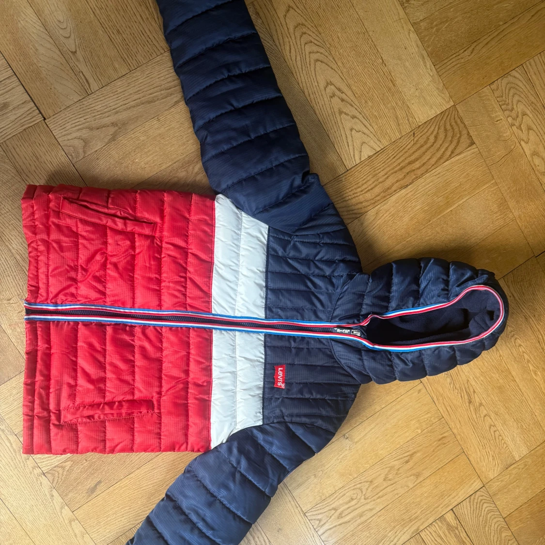 Levi's pufferjacka med huva 152 cm - 4