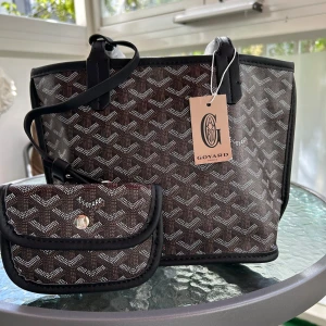 Svart tote - Helt ny med dustbag