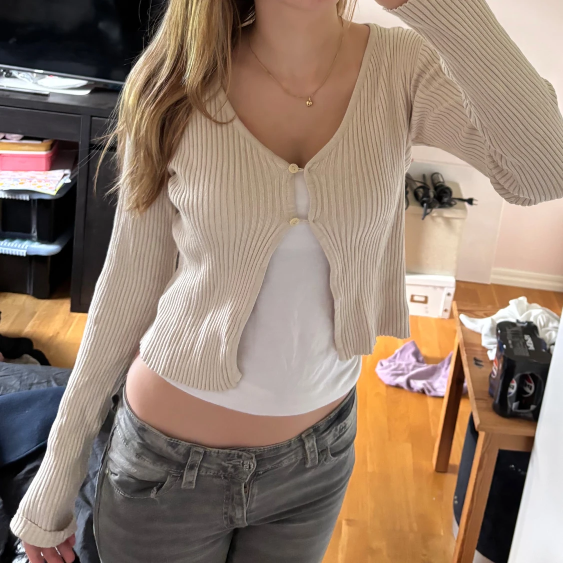 Beige ribbad kofta med knappar - 2