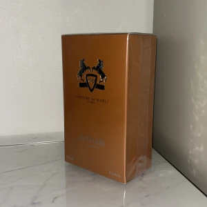 Parfums de Marly Althaïr EdP 125ml - Säljer en helt ny oöppnad PDM Althaïr EdP 125ml för 1/3 av det ritkiga priset. Perfekt för dig som gillar niche parfymer.