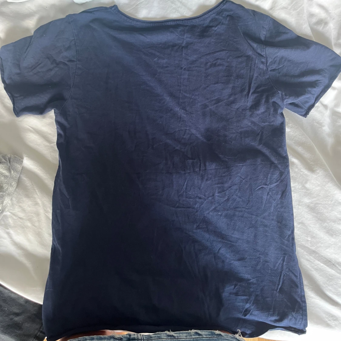 Blå t-shirt med camotryck  - 1