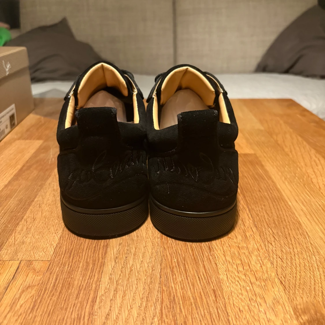 Christian Louboutin svarta sneakers - 1