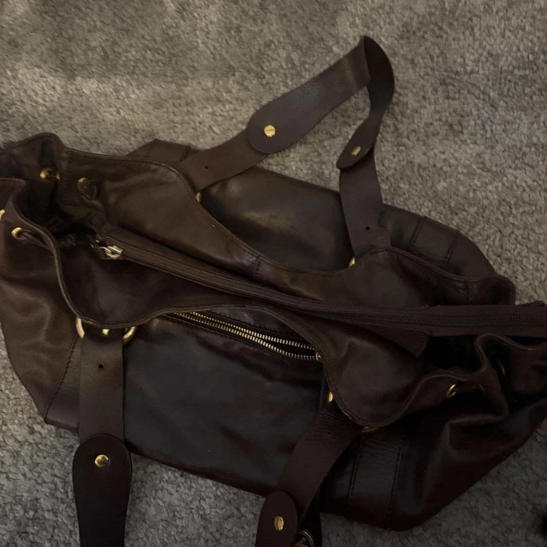 Mörkbrun axelväska  - 2