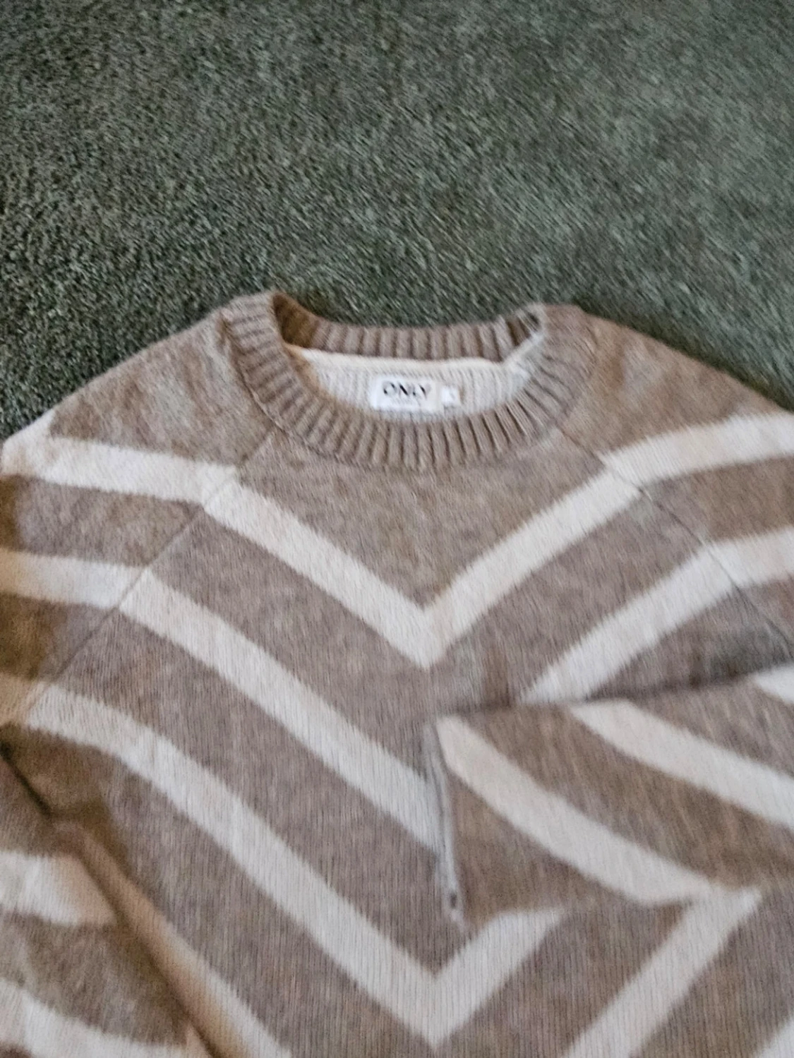 Stickad tröja - only - 2